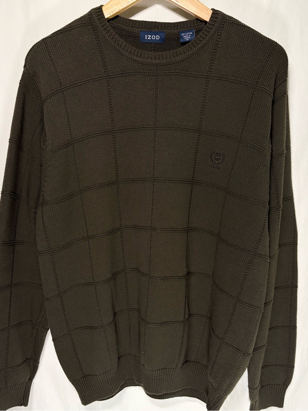 IZOD Men’s Medium Olive Green Textured Grid Knit Crewneck Cotton Sweater Classic